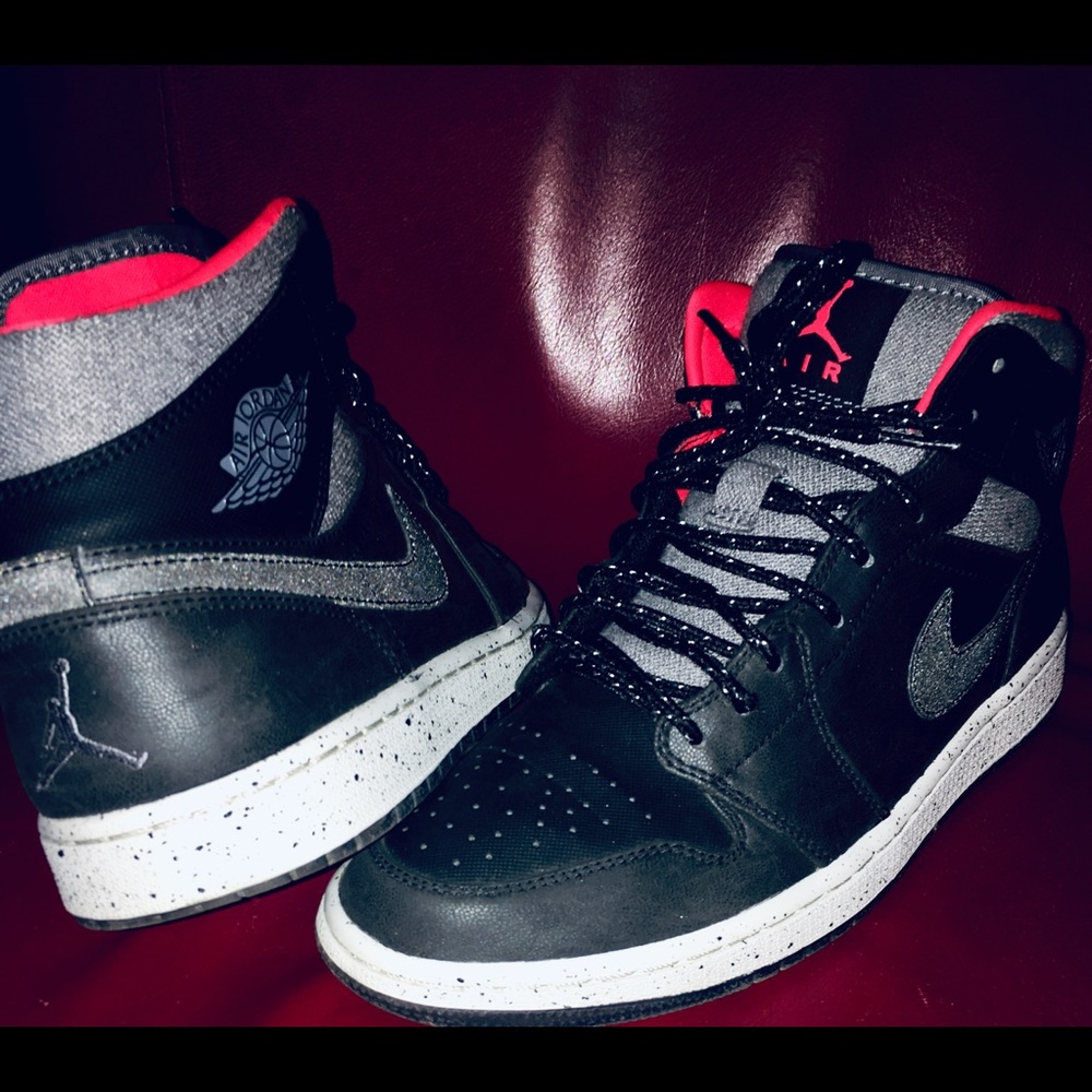 Jordan 1’s. Black/Grey/Red. (8.5/10) Retail $110.